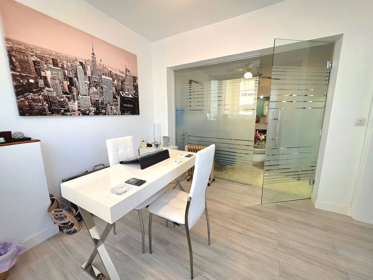 897ed975-75e3-4876-a6a6-a4d6379760d7