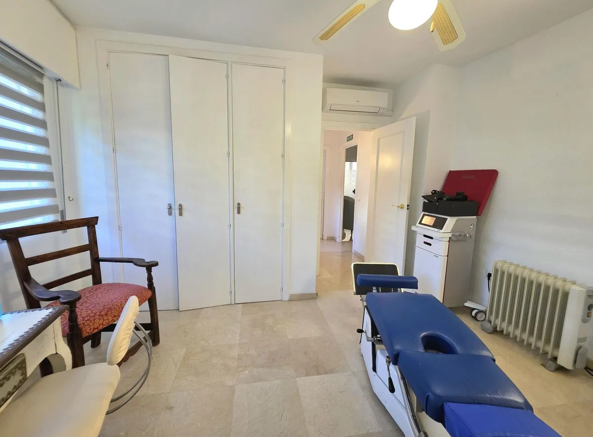 cf894b4d-9a5f-4d87-932d-248cf0c8f143