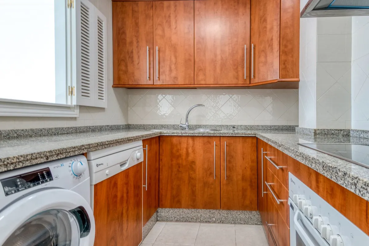 32856af6-156c-490d-affd-00998511bcea