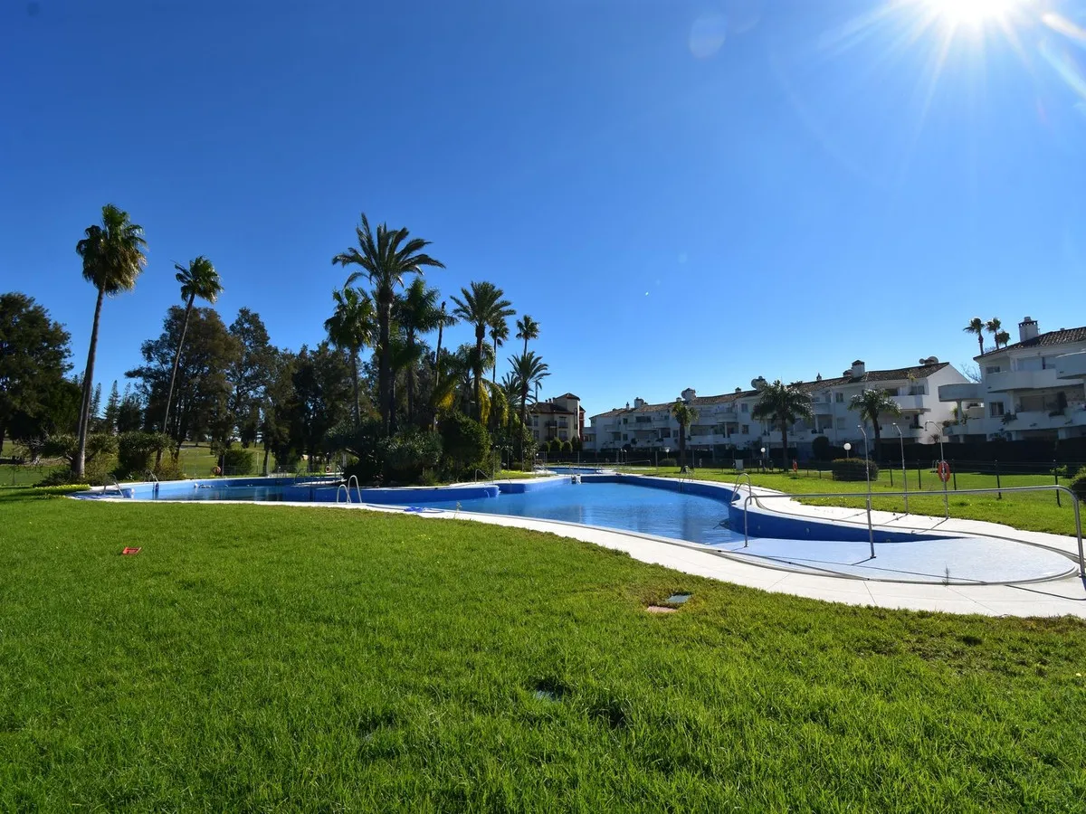 2e8eb33a-fe5d-42e4-b77a-6efd7670808f