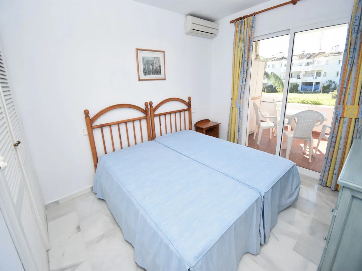 373707fe-42ea-4146-a582-fd5b5f157b51