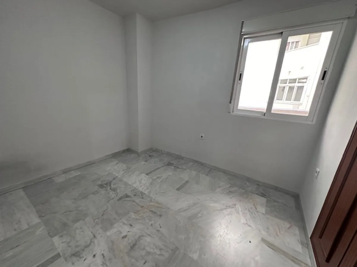 2e9a2d8e-2fd3-4810-a330-2e0f088be3b1