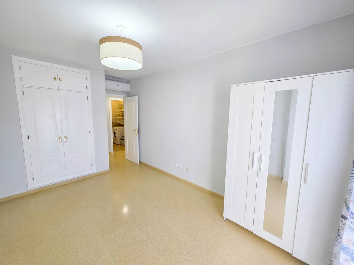 01f0e061-7956-433b-8c51-0ad80ba1b790