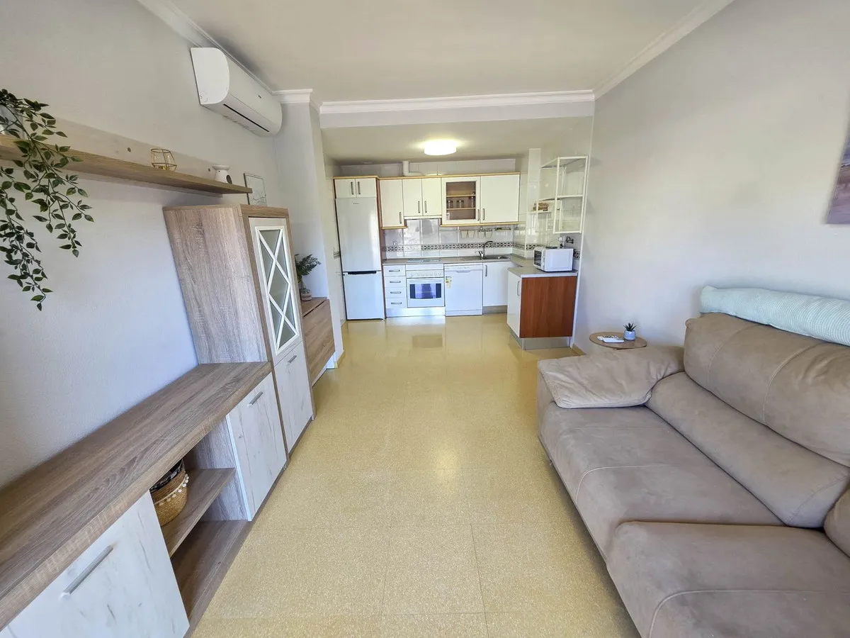 0332d8bb-803a-4fe1-b4d4-8d4b2d7bb897