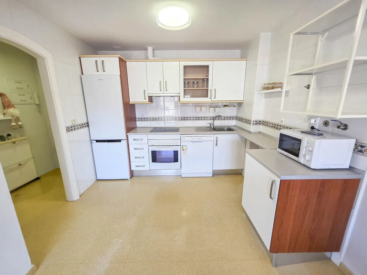 db7c6a8a-0bbc-43d9-9b7e-322e1f3ba3b0