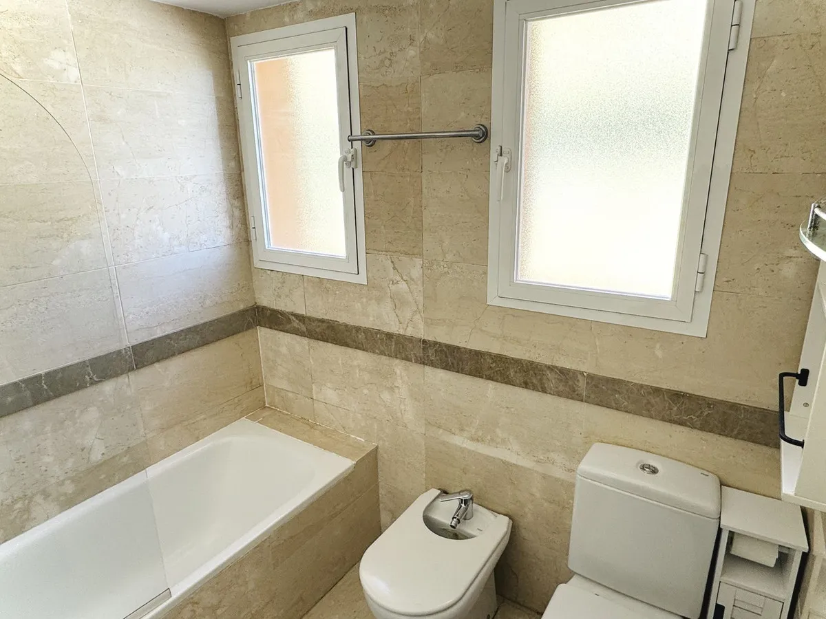 323db998-7a22-47d5-aa5b-ba0f28e7436c