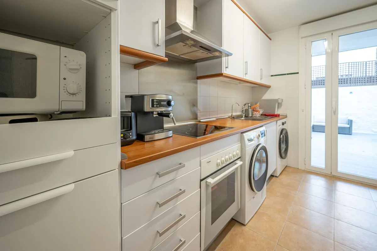 2a6b525e-1042-40b4-9bd0-baa2313a4159