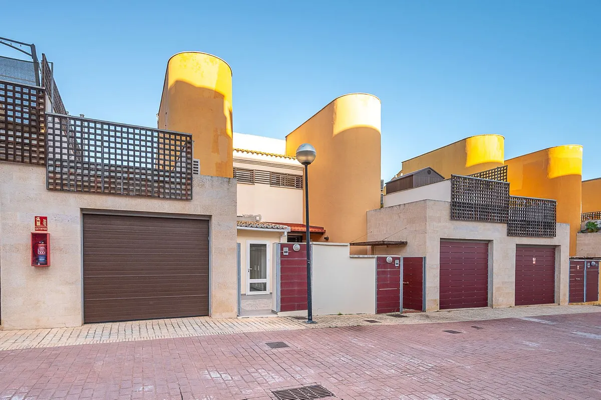 a67f21fd-dea9-4d29-bc57-583579efedba