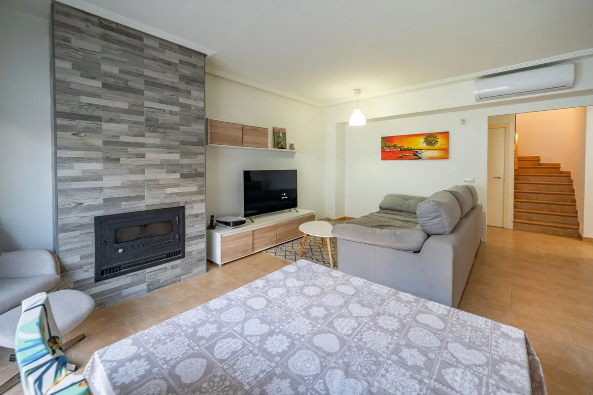 bb3110b0-e216-48cb-bb83-304390118048