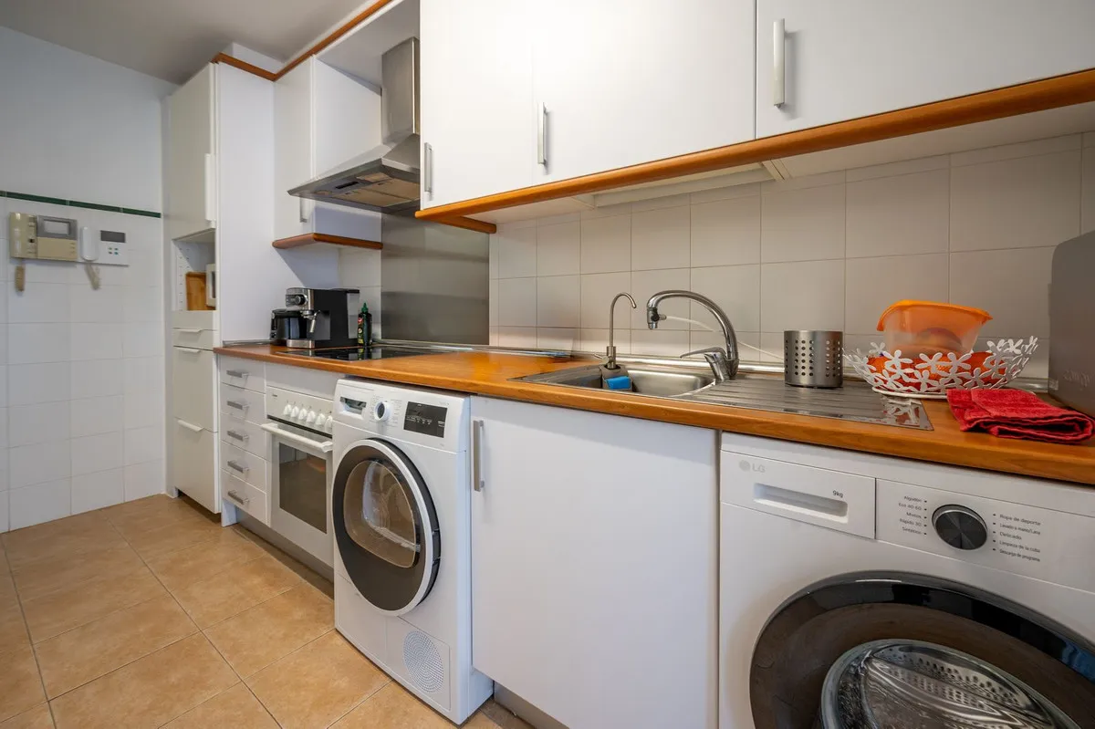 c58d9a8c-c6b3-4ca3-ae72-c145cdf2281f