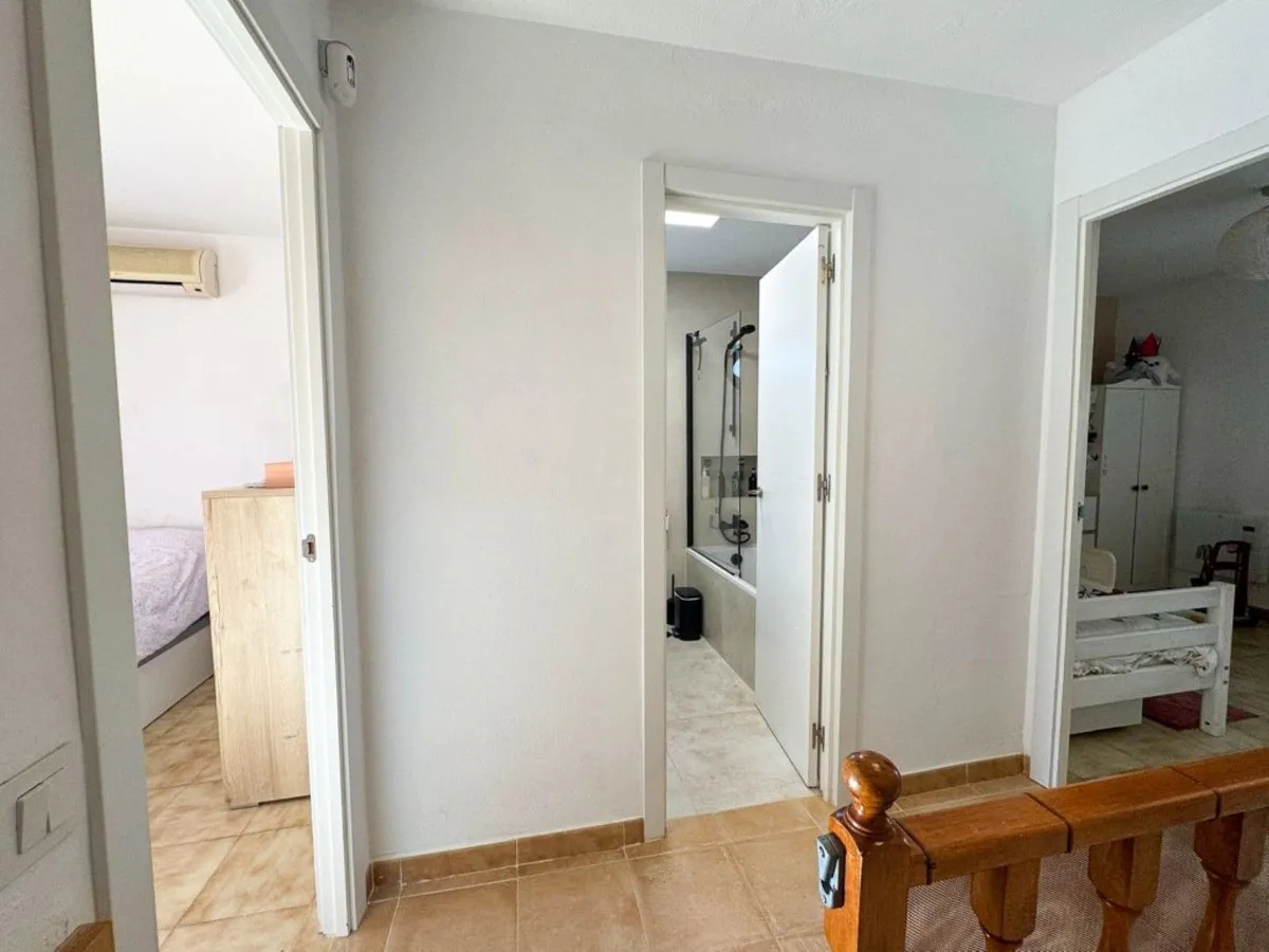 c2d3db28-737e-4edb-b241-07236990a9d8