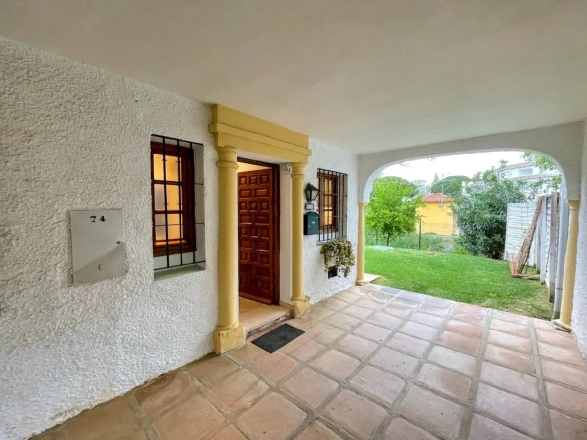 fee104b9-dbd3-434a-ade6-53c0eb51f462