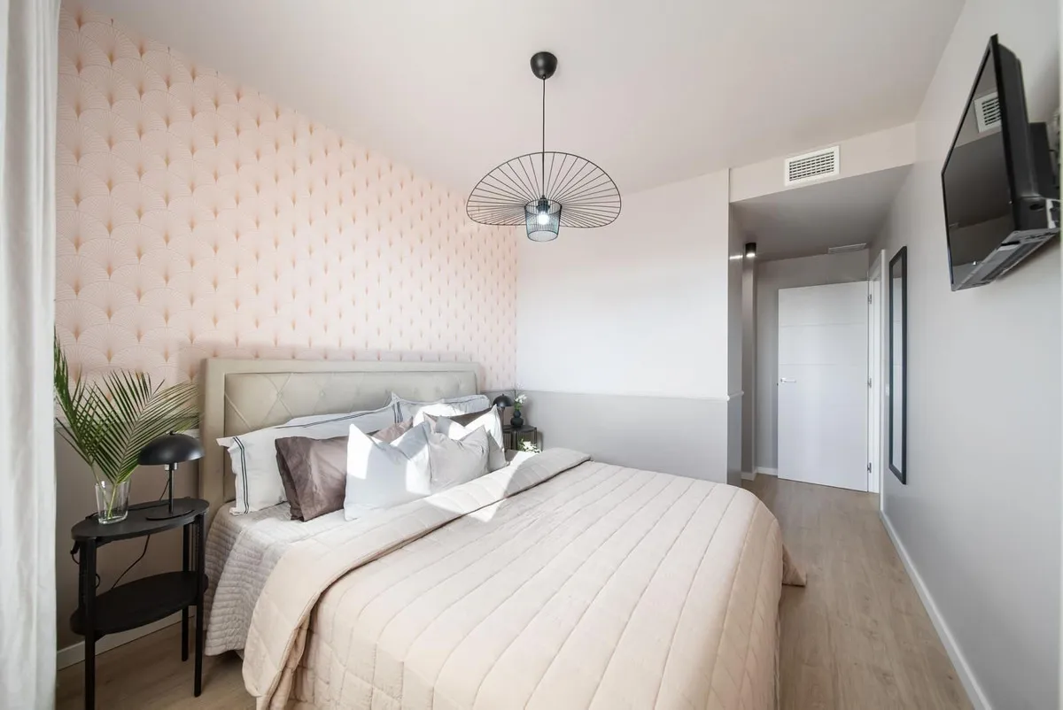 c5479c8b-6743-47f6-8609-8b5caeb56887