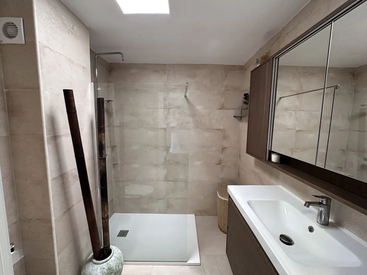 0478cfe4-9598-4f89-8134-a9a6d30fec1b