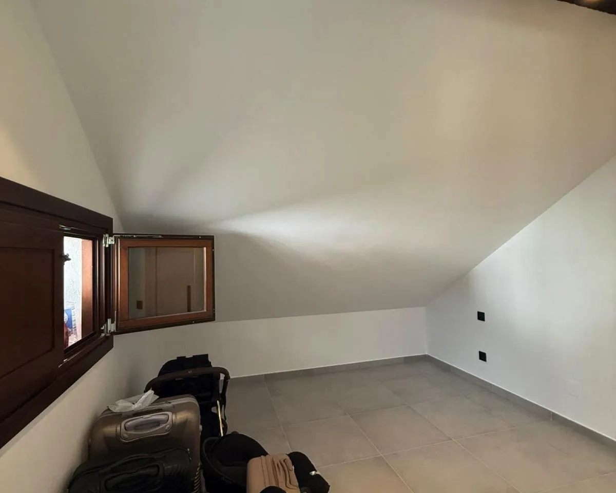 0b08c075-39dd-4696-b9e7-3193f8b9fadd