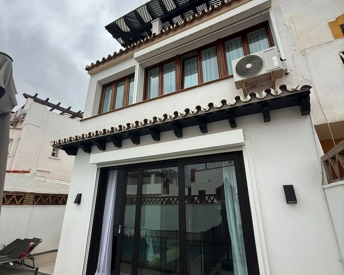 2ec8a800-502e-44a6-bfa3-c4337fd8f58f