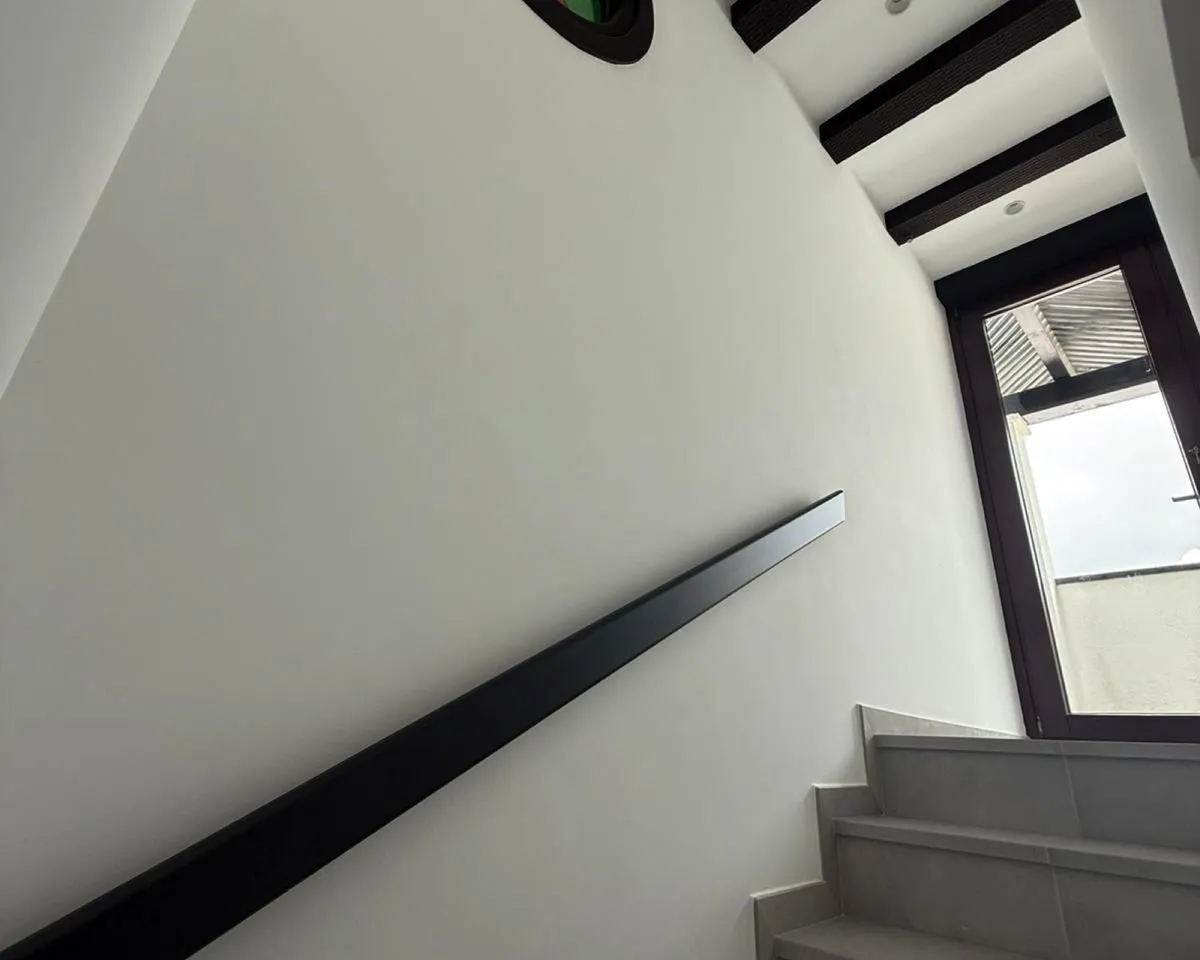 4cbf93ea-506f-40db-8953-7f27ec4ab3d7