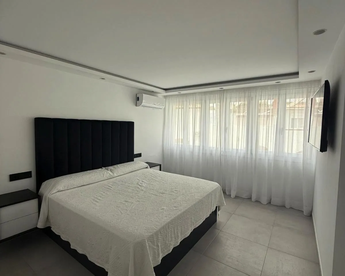 806a8df2-8c45-4add-b460-033ecc795baa