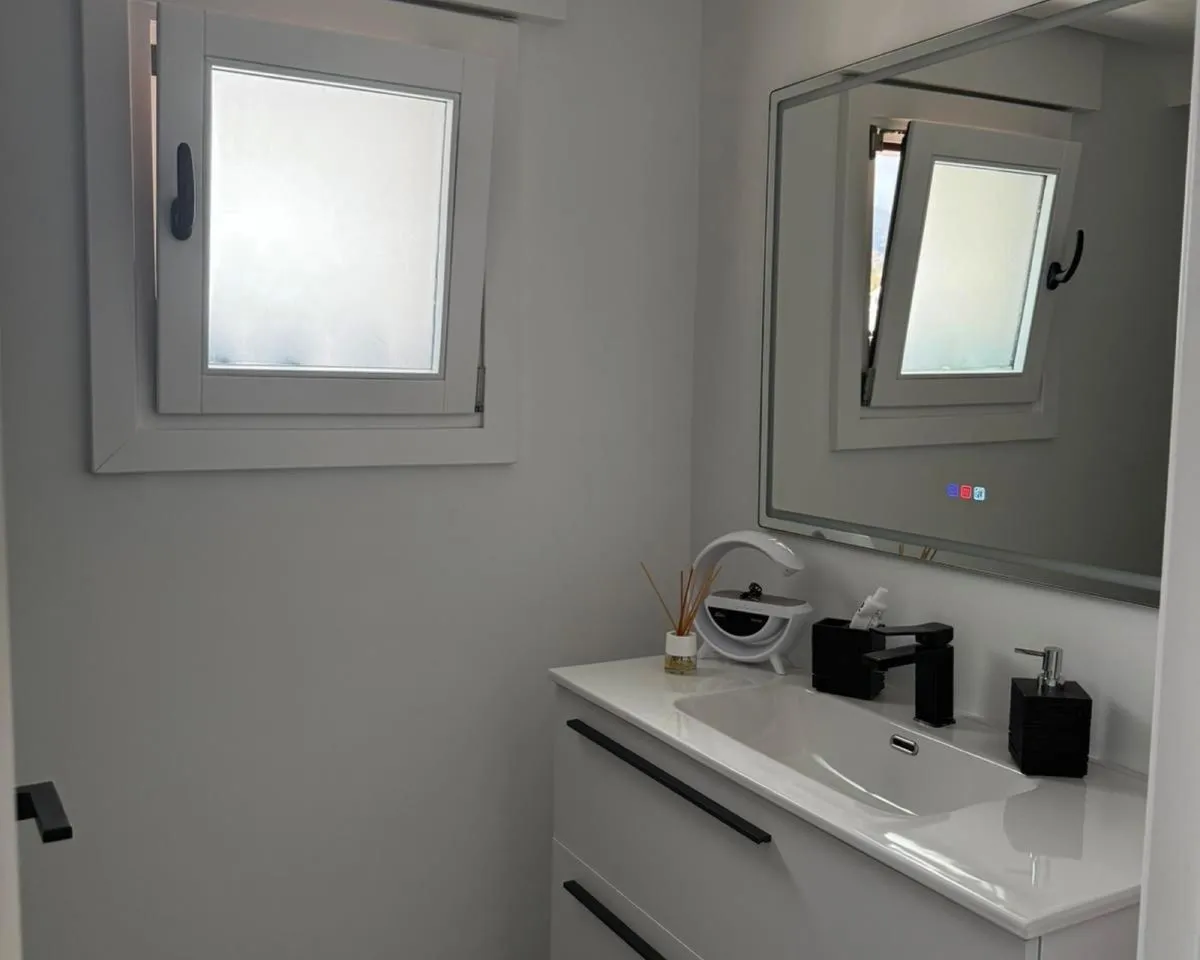 94908340-7dfa-450e-9934-464b92532677