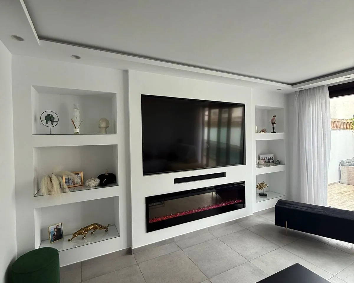 fea7f2eb-282a-43ba-996d-92e7f969cbb4