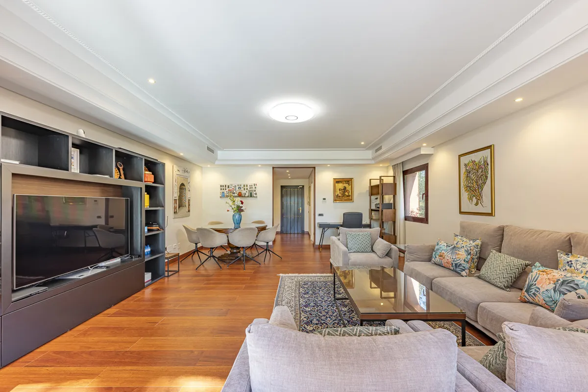 517f53f5-ea25-4a61-bd23-52f2813d782e