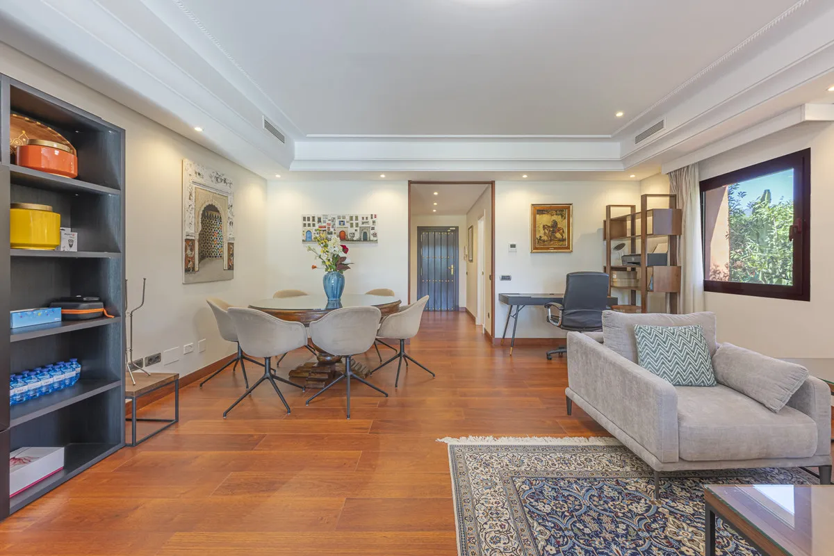 c02d8a35-36bf-4430-928b-915456d9f956