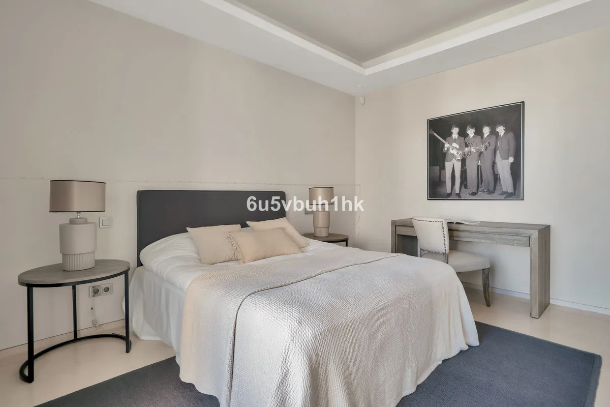 72d9796c-3cb6-4421-9279-76cd2a34e974