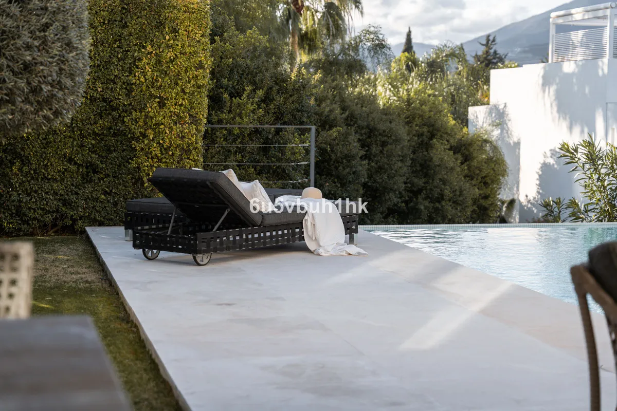 85fea448-7c19-4d6e-bbbc-01cc68b0d0f2