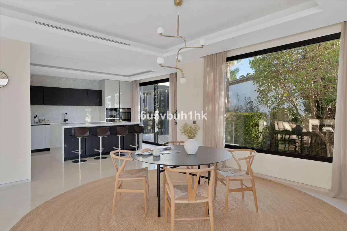 8a2f3ef7-bb93-41eb-992b-771b39ef738b