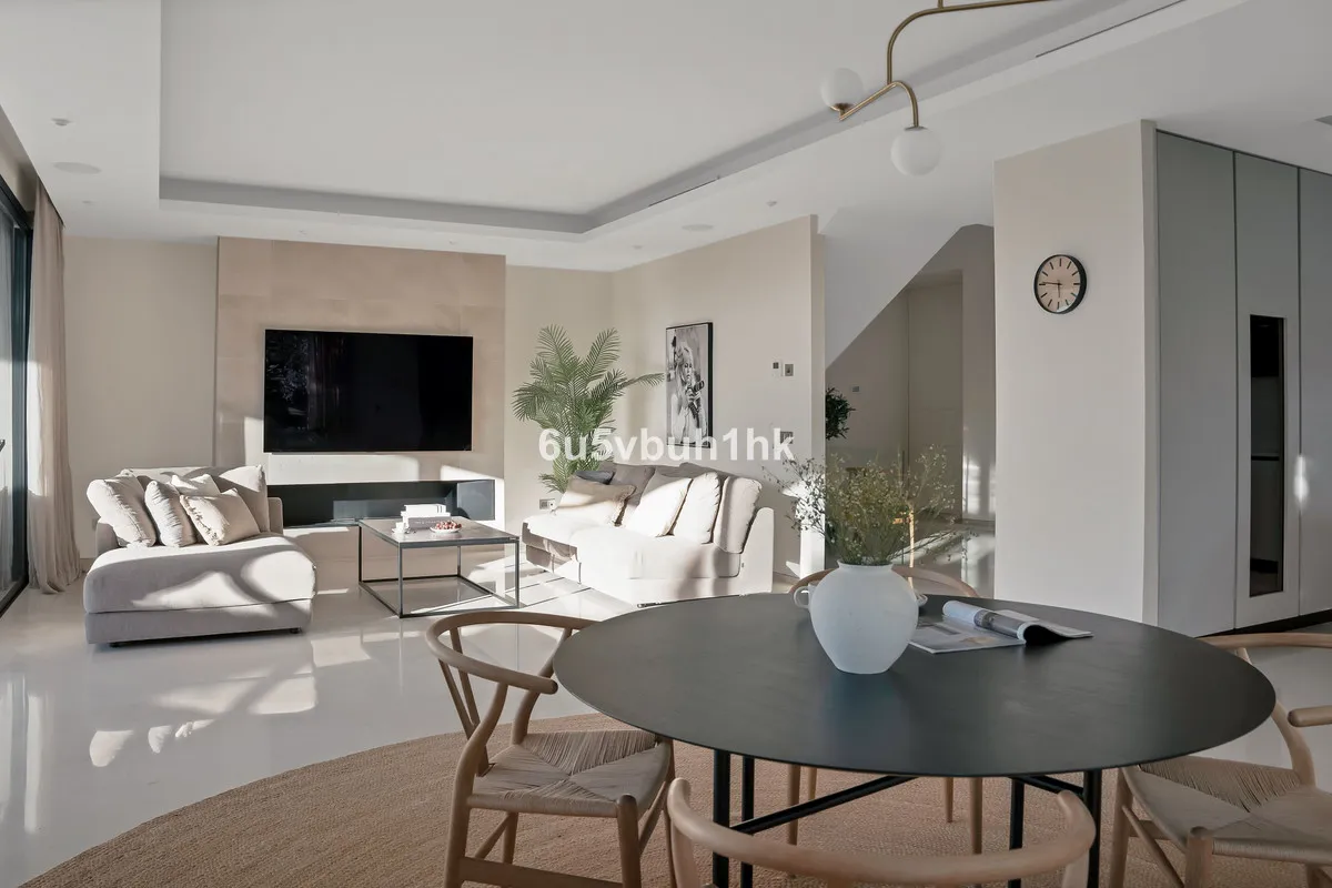 8ba9c06f-0c45-4504-9c6c-6079aa7c17ce