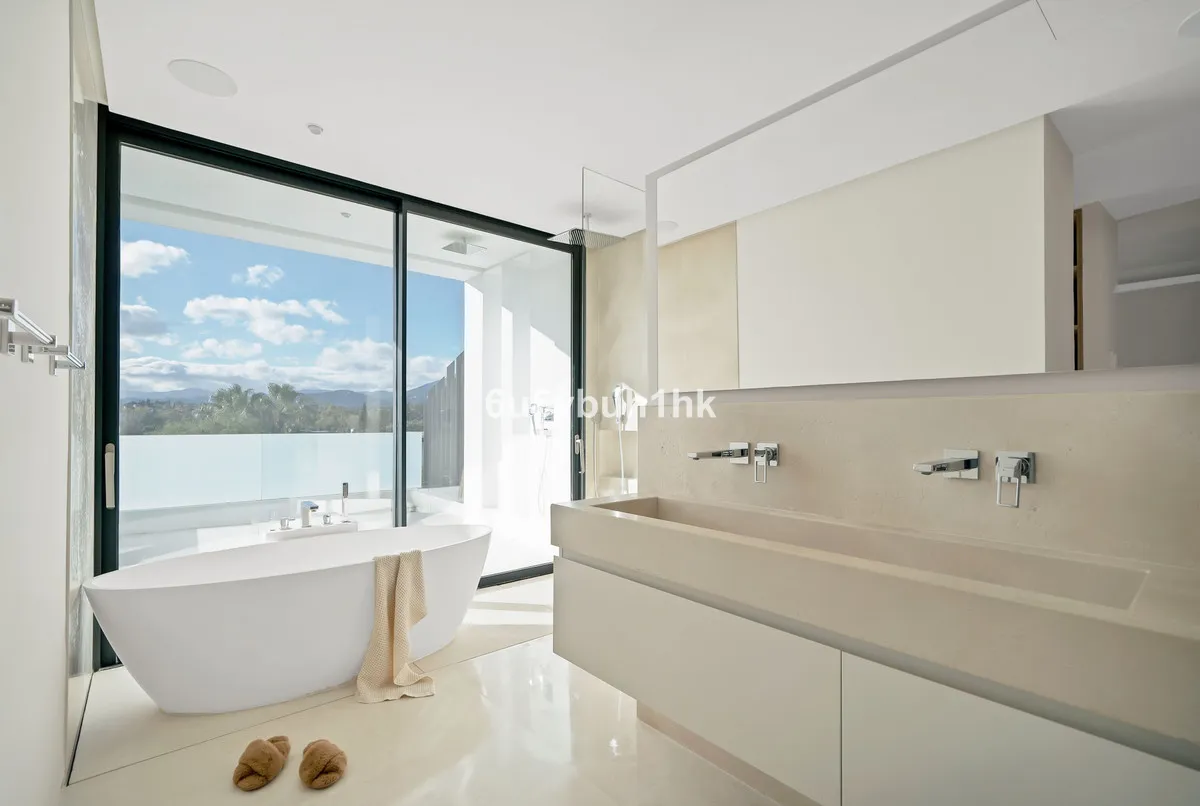 e330b4b9-07e0-478f-84da-89dbfff0ed1e