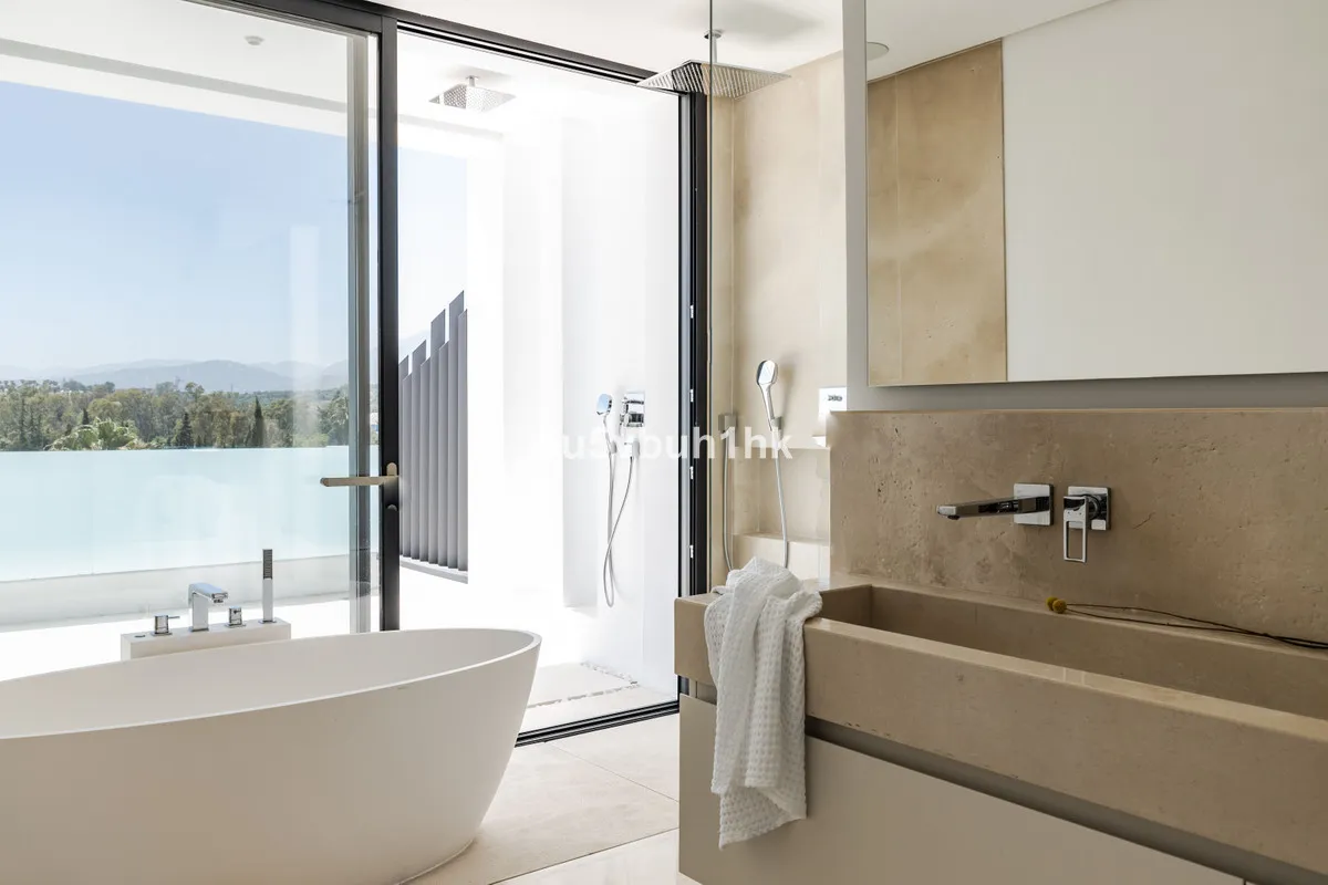 f75d6a62-529c-4a60-9c4e-e1819b4e62b1