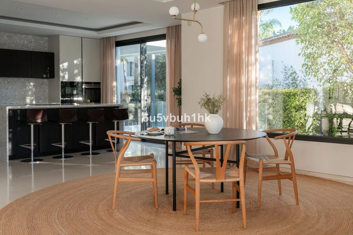 f96e4477-1aeb-4a70-9b59-6ef769928d14