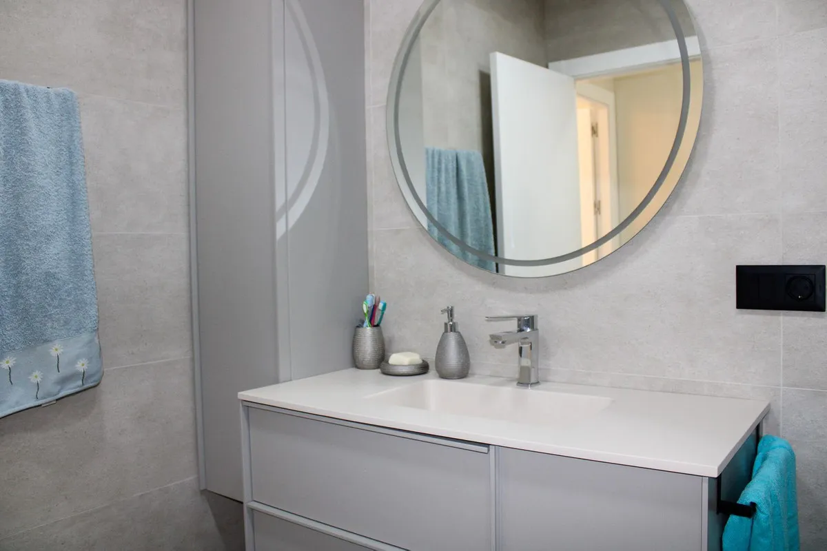 8fe2366e-71da-475e-b9a0-64a33a163c98