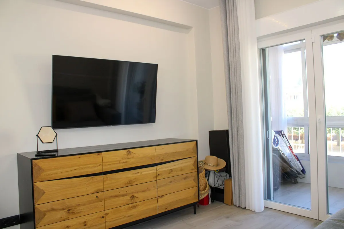 935d7e8e-794f-49d9-af49-bb4faece93e1