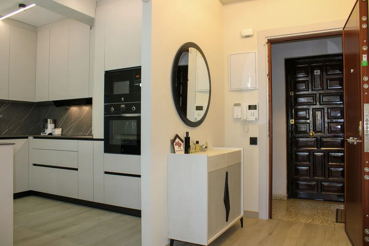 e6e358e5-2e52-403b-b708-96f0bb1aa6f1