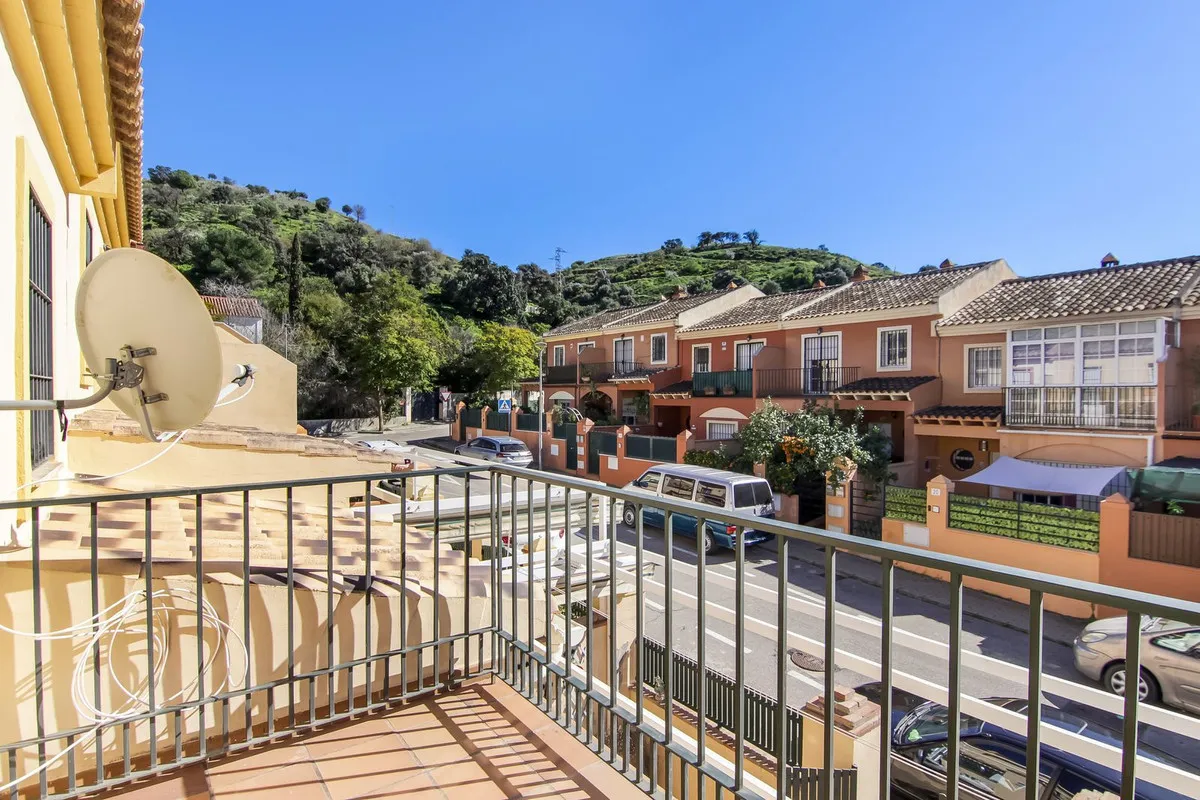 0893973c-056d-49f9-91e7-480c6c6fcdf6