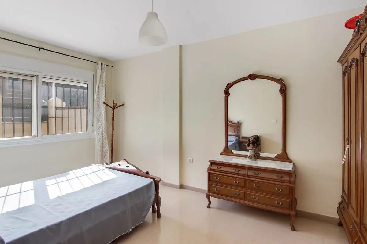 09a8e639-2f05-4187-83e8-b1286c81d2d3