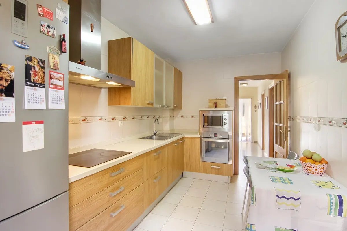 17b9c336-256e-40c2-8214-ea6000e1a215