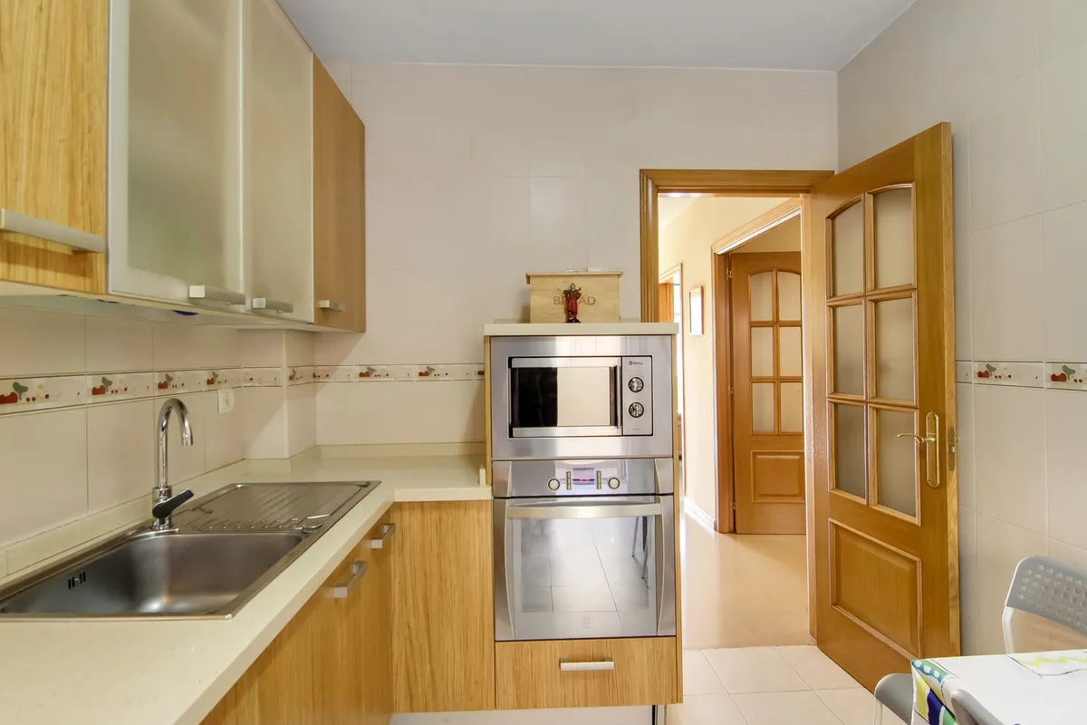 7b1ed1b8-2828-411b-b3bd-a59a8a3b524e