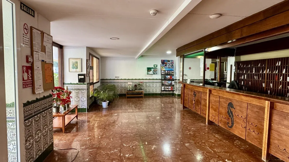 13888572-e8e4-4182-88b2-bfb7ecec7fb2