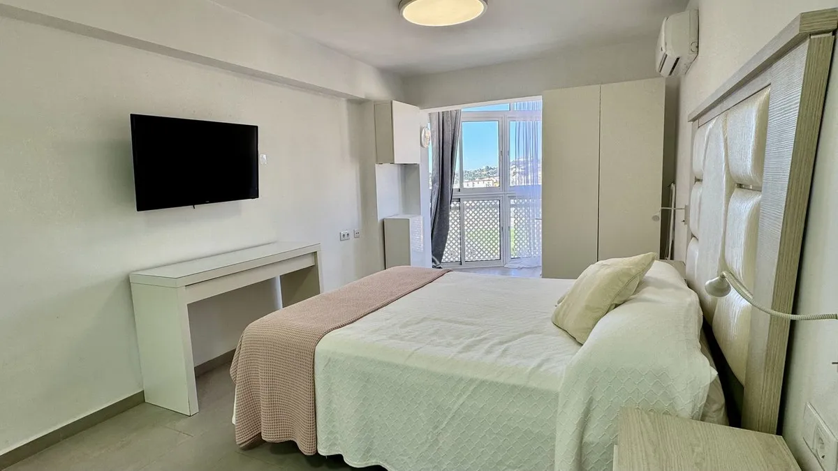 ac0d4015-6221-4db9-a934-2cb869ce348a