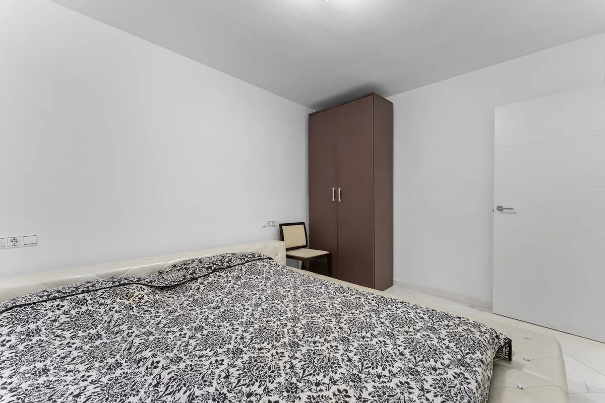 0549c130-82db-4819-b679-2ed018852953