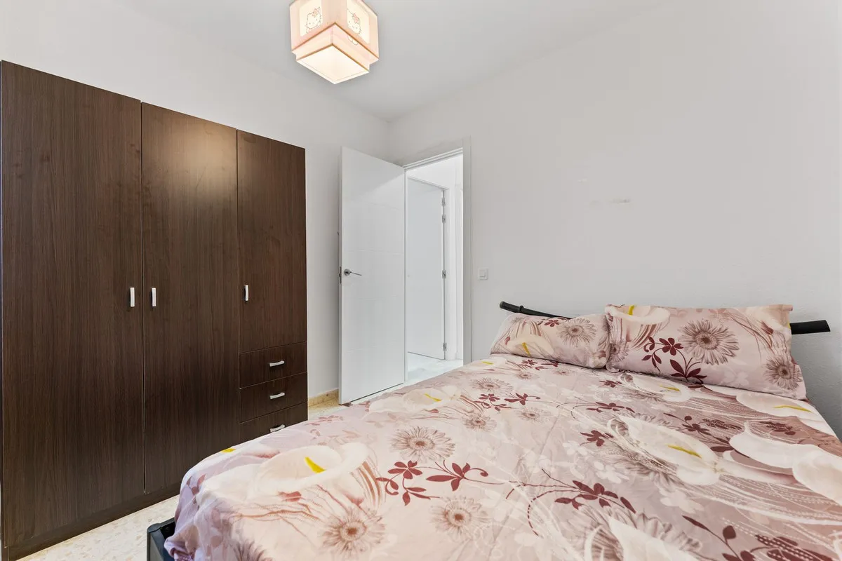 1b576491-5913-49be-b6f7-55e86ac6eec6