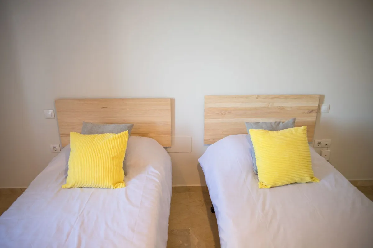 61e9c16f-0cda-49d6-8dc3-f56eff0a4831