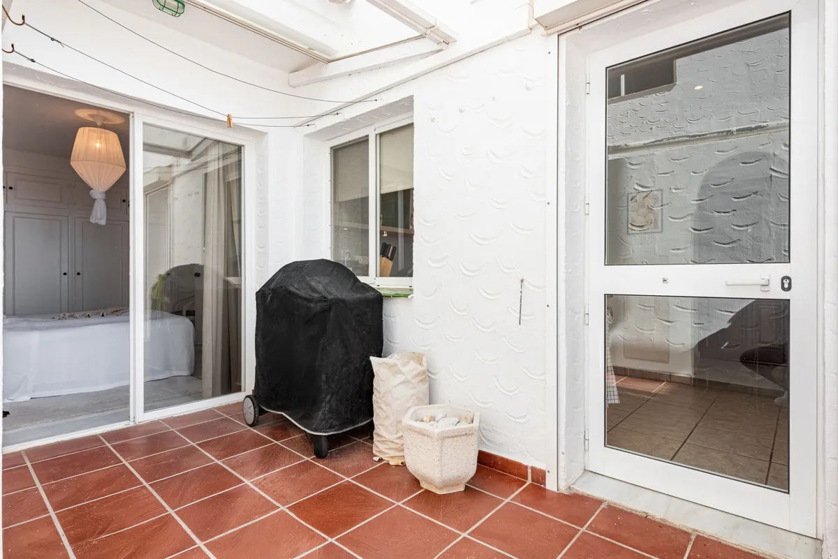 1a0a0853-ba89-48b0-b643-3543da3ab416