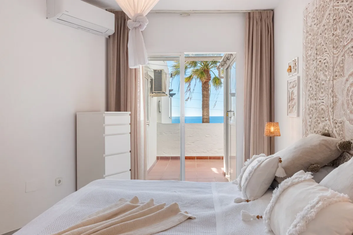 219a1ba7-af4e-41bb-8bbf-e07af44c6cad