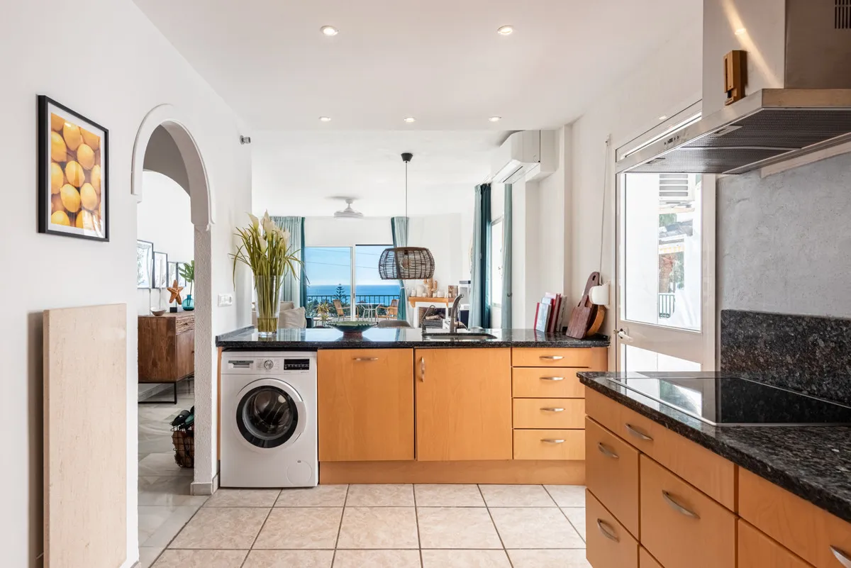 8827cb10-d207-466f-b572-f5dae527ee2e