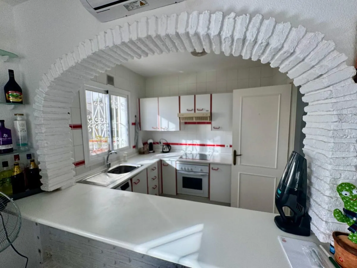 e27440cf-1686-498e-a015-c0814de6e53a