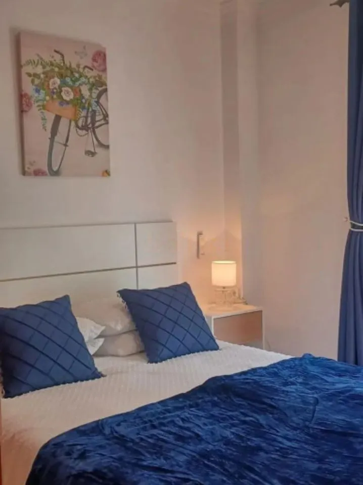 4251d2fc-0097-48dd-bd9f-7c4e0742291f